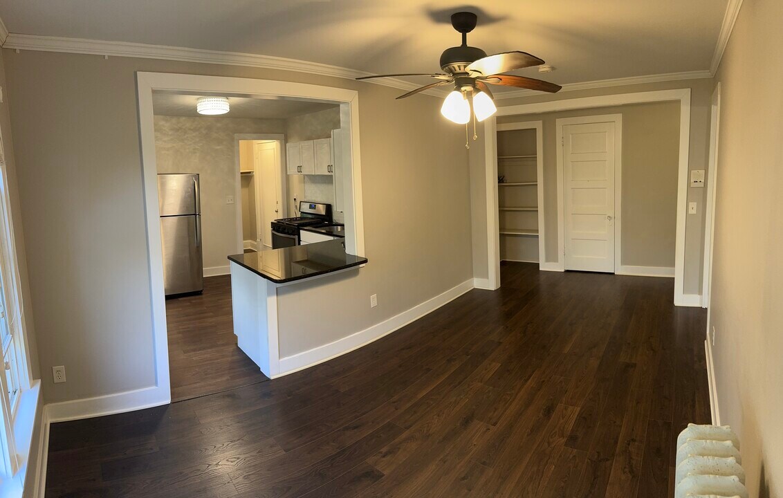 2536 DuPont Ave S, Unit 304 in Minneapolis, MN - Foto de edificio