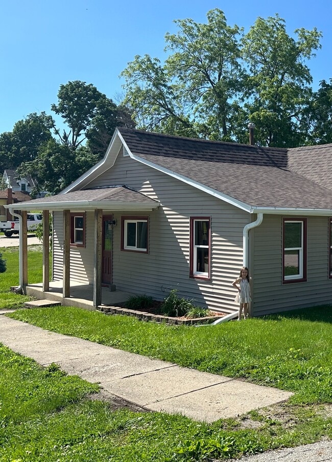 property at 200 W Park Ave