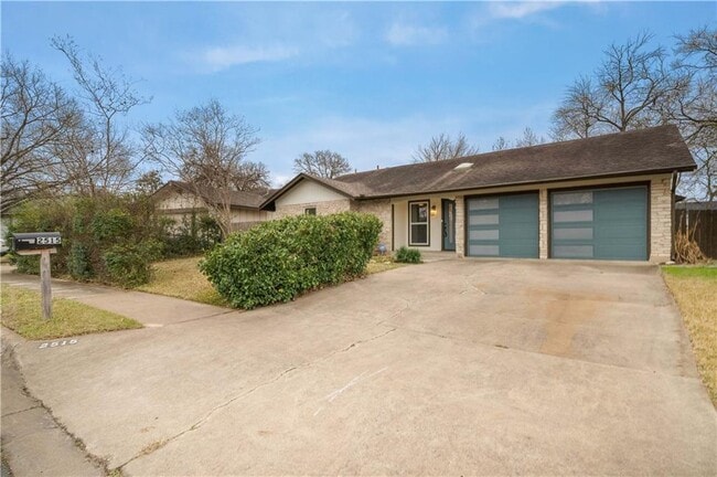 2515 Berkett Dr in Austin, TX - Building Photo - Building Photo
