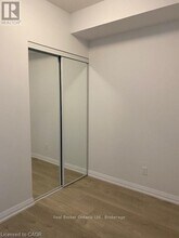 7895 Jane St in Vaughan, ON - Building Photo - Building Photo