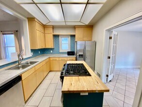 3443 Hennepin Ave in Minneapolis, MN - Building Photo - Building Photo