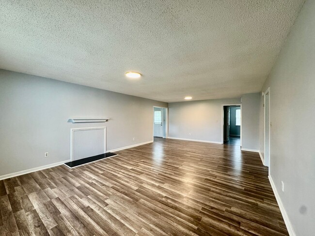 303 Running Rd in Jacksonville, NC - Building Photo - Building Photo