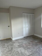 1571 NW 98th Way in Pembroke Pines, FL - Building Photo - Building Photo