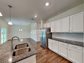 6607 Hidden Rose Pl in Riverview, FL - Building Photo - Building Photo