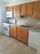 2467 NJ-10 in Morris Plains, NJ - Foto de edificio - Building Photo