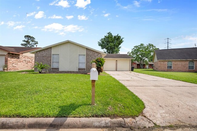 11626 Borderwood Dr in Houston, TX - Building Photo - Building Photo
