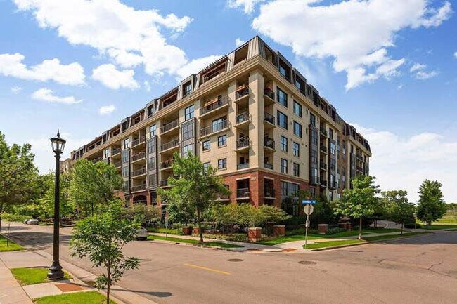 property at 317 Groveland Ave