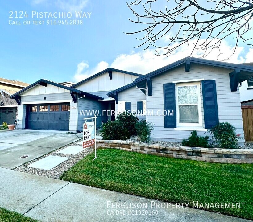 2124 Pistachio Way in Roseville, CA - Building Photo