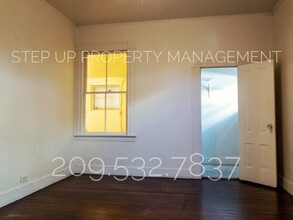 582 Olive St in Sonora, CA - Foto de edificio - Building Photo