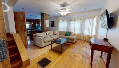 17 Holman St, Unit 1 in Boston, MA - Foto de edificio - Building Photo