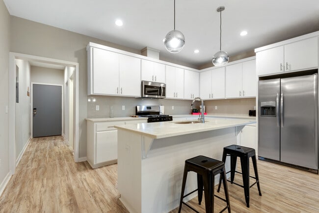property at 823 N Bronough St