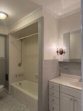 112 Pinckney St, Unit 11 in Boston, MA - Building Photo - Building Photo