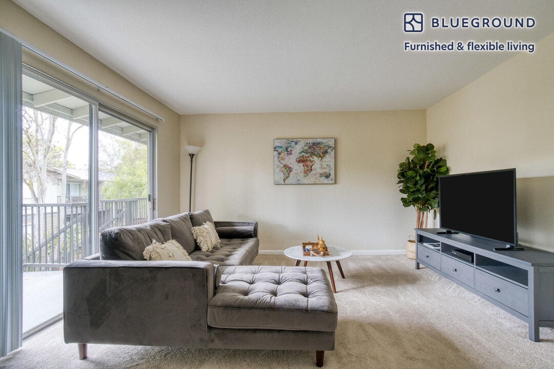 877 Heatherstone Way, Unit FL2-ID1668 in Mountain View, CA - Foto de edificio