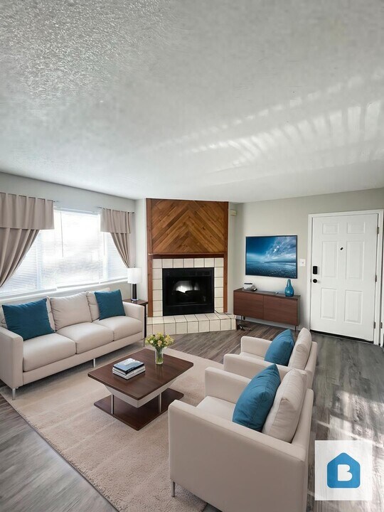 435 W Van Buren St in Colorado Springs, CO - Building Photo