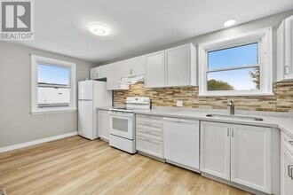 176 Sydenham St in Cobourg, ON - Building Photo - Building Photo