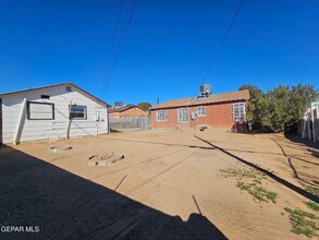 4120 Broaddus Ave in El Paso, TX - Building Photo - Building Photo