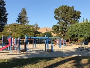 1722 Clear Lake Ave in Milpitas, CA - Building Photo - Building Photo