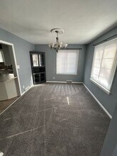 2831 Starr Ave in Oregon, OH - Building Photo - Building Photo