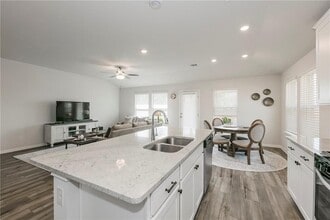 1404 Deering Run in Leander, TX - Building Photo - Building Photo