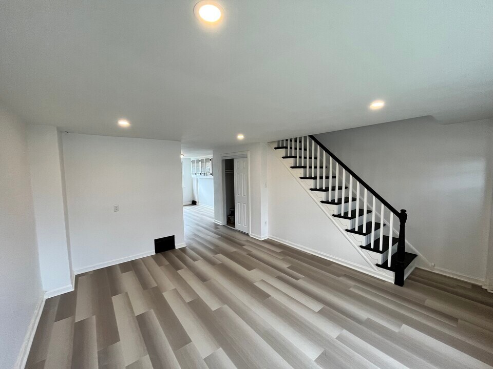 105 Church St in Ambler, PA - Building Photo