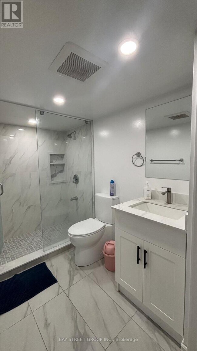 property at 865 Consort Crescent