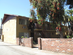 Pacific Palms Apartments in Bellflower, CA - Building Photo - Building Photo