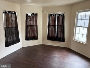 112 W Main St in Millville, NJ - Building Photo - Building Photo