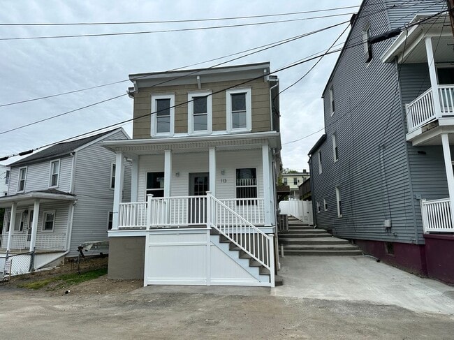 property at 113 N Coal St