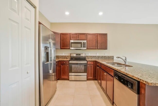 5317 Ellery Terrace in West Palm Beach, FL - Building Photo - Building Photo