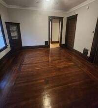 1319 W 111th St in Cleveland, OH - Building Photo - Building Photo