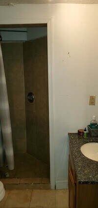 5000 Locust St - 6