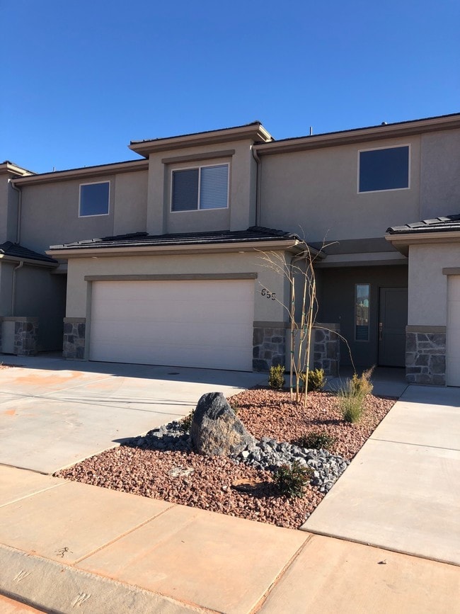 property at 655 S Malorie Wy