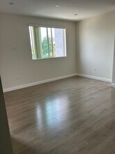 5222 Vantage Ave, Unit 12147-301 in Valley Village, CA - Foto de edificio - Building Photo