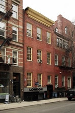 84 Christopher Street in New York, NY - Foto de edificio - Building Photo