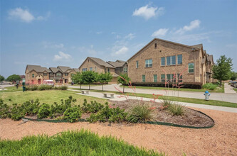 836 Rohan Dr in Richardson, TX - Building Photo - Building Photo