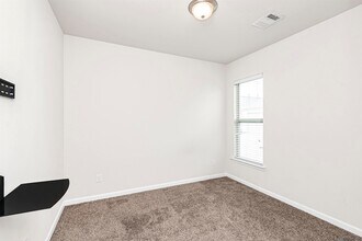 7636 W Pelican Lks Ave in Baton Rouge, LA - Building Photo - Building Photo