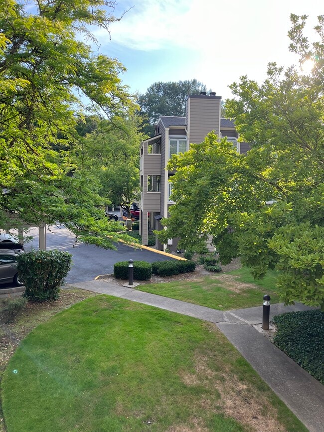 property at 7274 West Lake Sammamish Pkwy NE