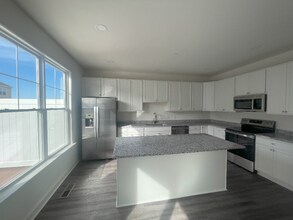 247 Jessica Lyn Ave in Stevensville, MD - Building Photo - Building Photo