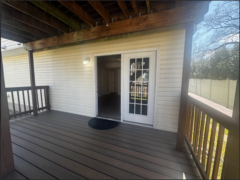 688 212th Street, Unit In-Law Unit in Pasadena, MD - Building Photo