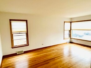 7724 W Birchwood Ave in Chicago, IL - Building Photo - Building Photo