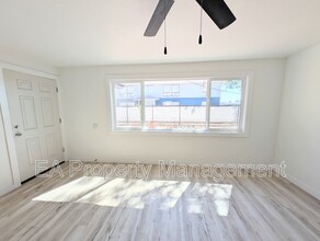 3712 Bryn Mawr Dr NE in Albuquerque, NM - Building Photo - Building Photo