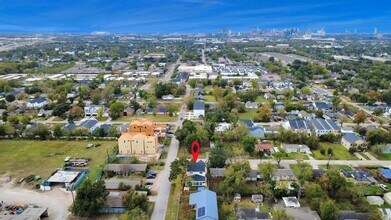 7129 Sidney St in Houston, TX - Building Photo - Building Photo
