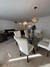 500 NE 14th Ave in Hallandale Beach, FL - Foto de edificio - Building Photo