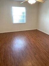 1130 Vine St in Denton, TX - Building Photo - Building Photo