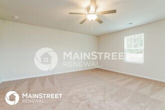 516 Turning Lk Dr in Zebulon, NC - Building Photo - Building Photo