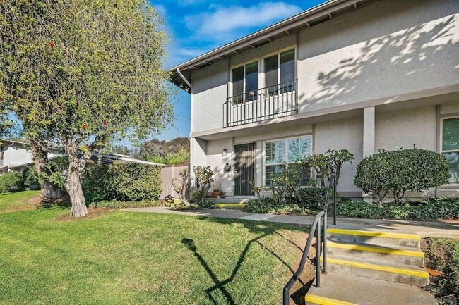 9679 Easter Way in San Diego, CA - Building Photo - Building Photo