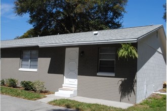 2407 Newberry St in Orlando, FL - Foto de edificio - Building Photo