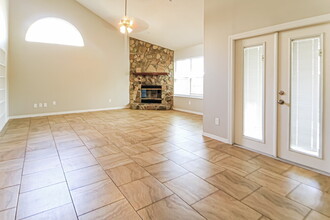 6753 Long Meadow Cir S in Jacksonville, FL - Building Photo - Building Photo