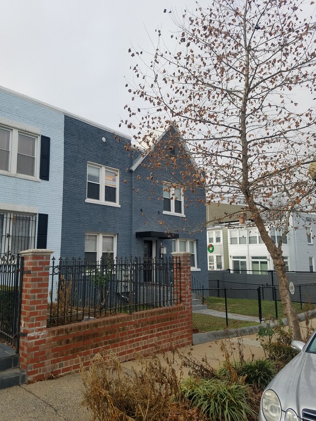 1107 Penn St NE, Unit #1 in Washington, DC - Building Photo - Building Photo