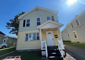 416 Black River Blvd in Rome, NY - Building Photo